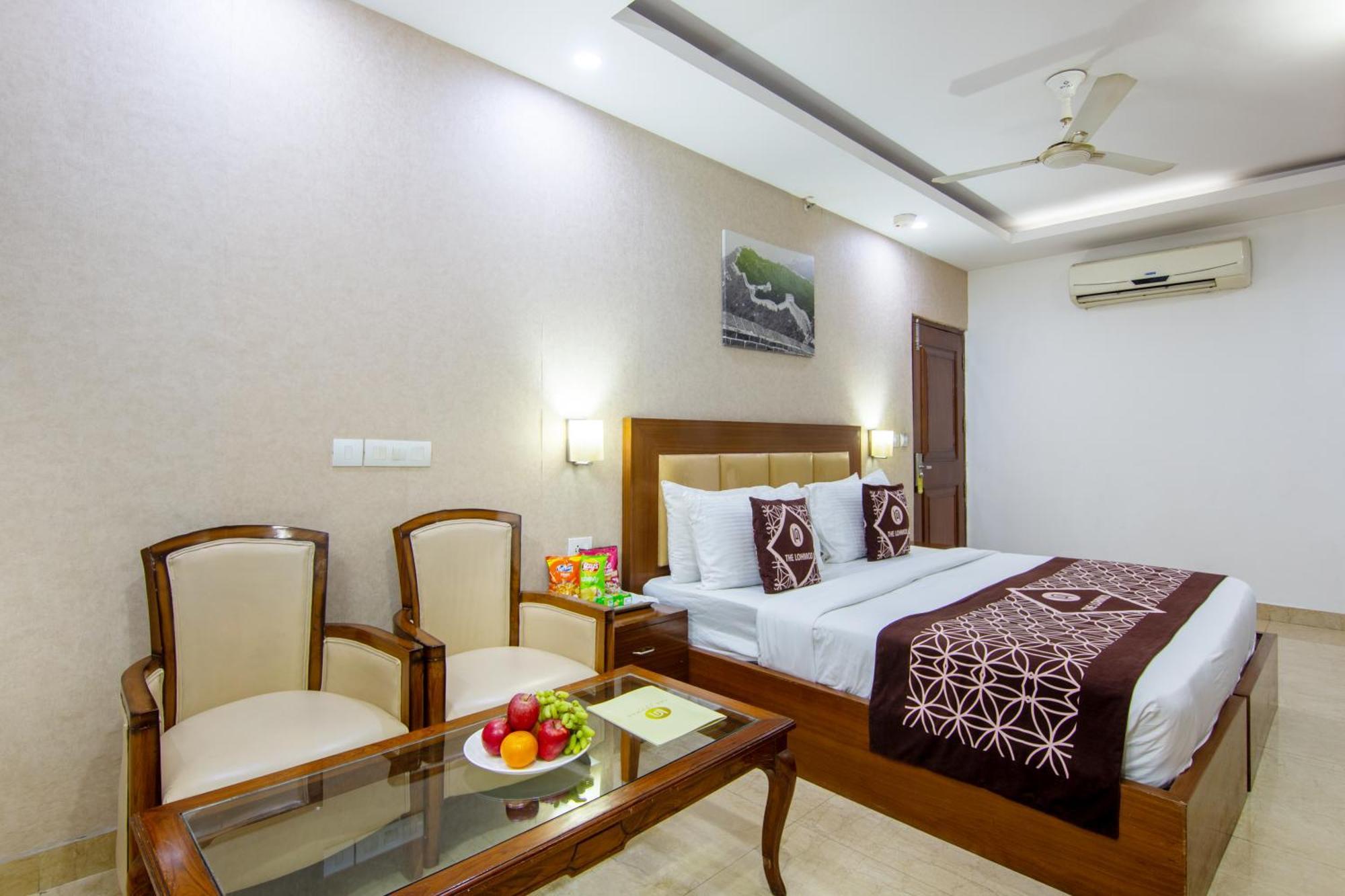 Hotel Lohmod At National Highway 8 - Free Airport Transffer Нью-Дели Экстерьер фото